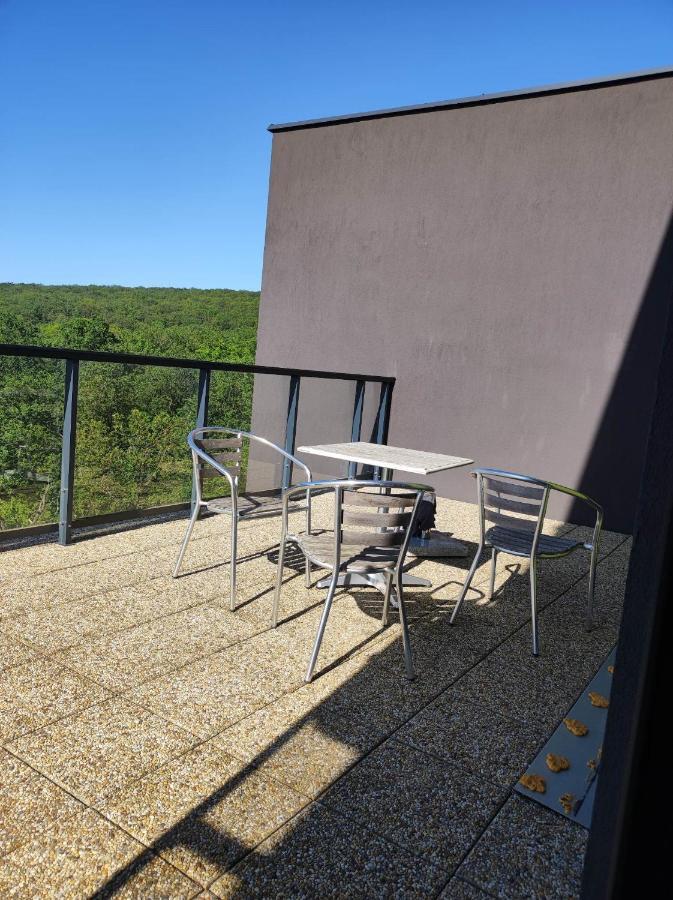 Apartamento Mezadler Košice Exterior foto